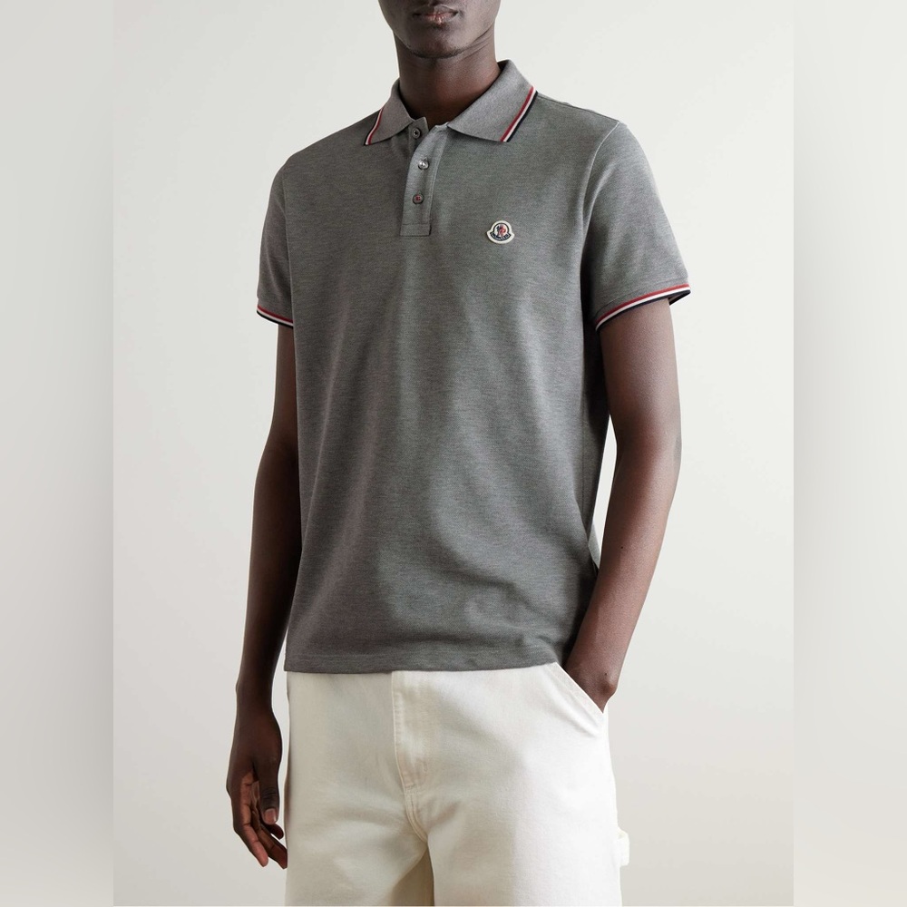 Like New Men’s Size Medium Moncler Logo-appliquéd Polo Shirt 100% Cotton Grey - Picture 6 of 17